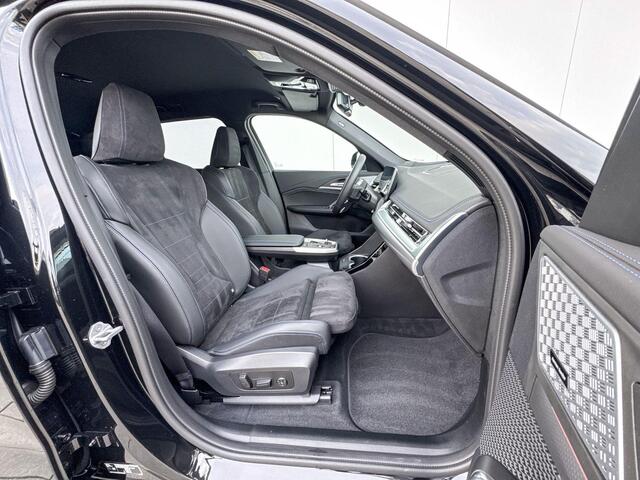 BMW iX1 xDrive30 Launch Edition 67 kWh