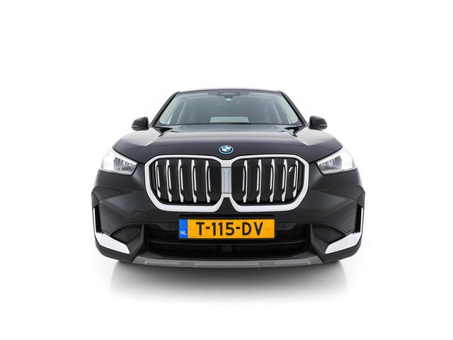 BMW iX1 xDrive30 Launch Edition 67 kWh [ 3-Fase ] {SOH-100%} (INCL-BTW) Aut. *FULL-LED | DIGI-COCKPIT | DAB+ | NAVI-FULLMAP | PRIVACY-GLASS | COMFORT-SEATS | ECC | PDC | CRUISE | 18''ALU*