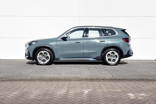 BMW iX1 xDrive30 Launch Edition 67 kWh