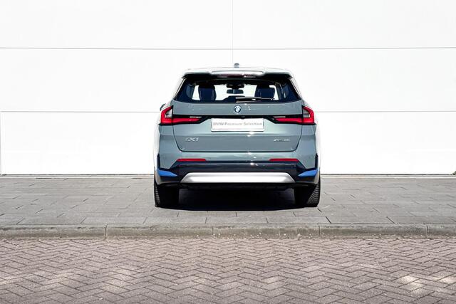 BMW iX1 xDrive30 Launch Edition 67 kWh