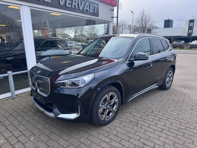 BMW iX1 eDrive20 67 kWh X-line