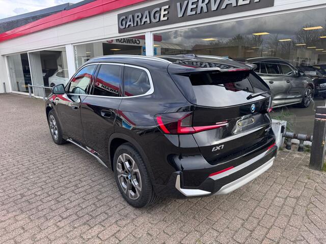 BMW iX1 eDrive20 67 kWh X-line