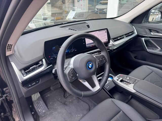 BMW iX1 eDrive20 67 kWh X-line