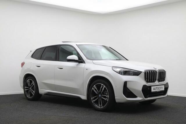 BMW iX1 30 xDrive M Sport 313 pk 100% SOH l Pano l Drive Assistant l Sha