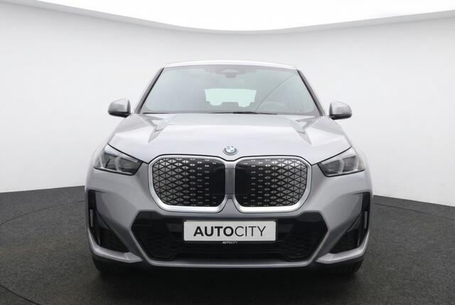 BMW iX1 20 eDrive M Sport Full Led l Navi l Camera