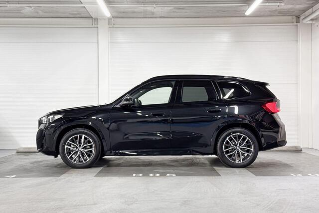BMW iX1 eDrive20 | M Sportpakket | Premium Pack | Comfort Pack | Driving Assistant | Harman/Kardon | Comfort Access | Huisselectie