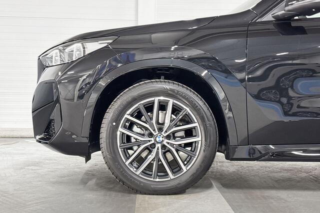 BMW iX1 eDrive20 | M Sportpakket | Premium Pack | Comfort Pack | Driving Assistant | Harman/Kardon | Comfort Access | Huisselectie