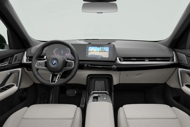 BMW iX1 eDrive20 67 kWh M Sport Edition | M Sportpakket Pro | Innovation Pack | Comfort Pack | Travel Pack | Trekhaak