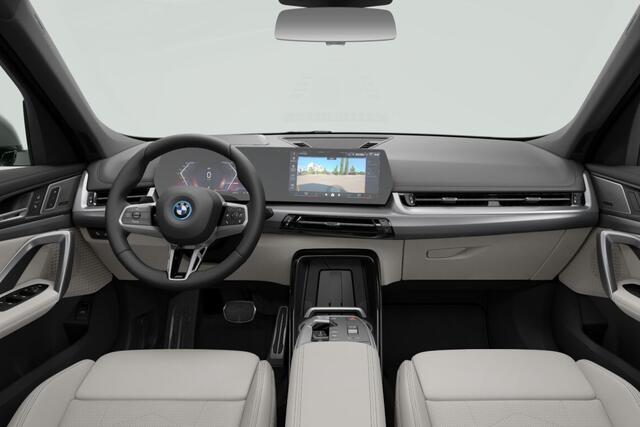 BMW iX1 eDrive20 67 kWh M Sport Edition | M Sportpakket Pro | Innovation Pack | Comfort Pack | Travel Pack | Trekhaak