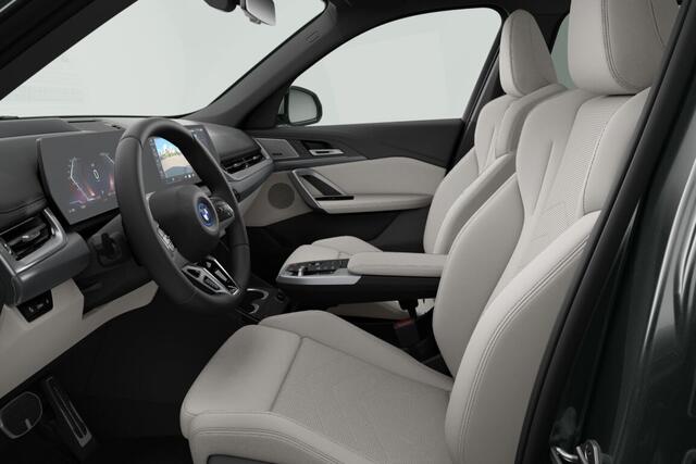 BMW iX1 eDrive20 67 kWh M Sport Edition | M Sportpakket Pro | Innovation Pack | Comfort Pack | Travel Pack | Trekhaak