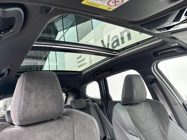 BMW iX1 eDrive20 67 kWh | M Sport Edition | Trekhaak