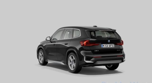 BMW iX1 xDrive30 67 kWh