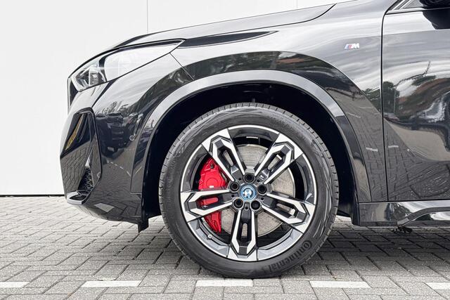 BMW iX1 eDrive20 67 kWh | M Sport | Premium Pack