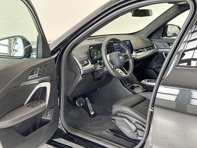 BMW iX1 eDrive20 Premium Pack M Sportpakket Pro
