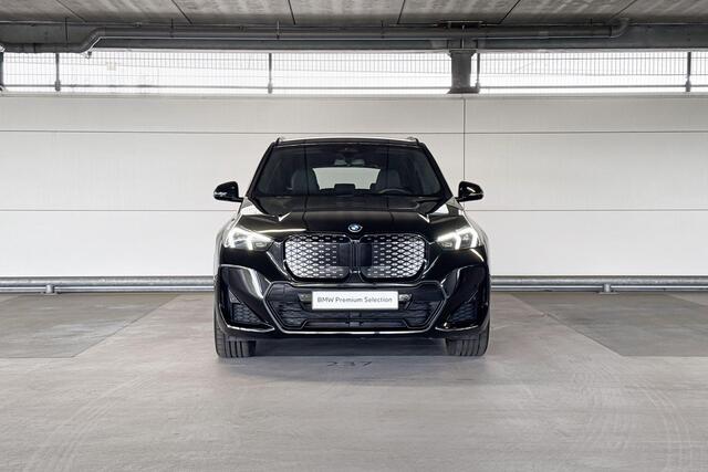 BMW iX1 eDrive20 67 kWh