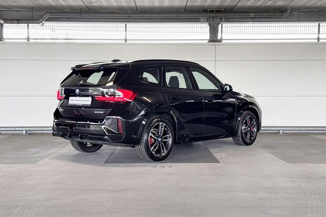 BMW iX1 eDrive20 67 kWh