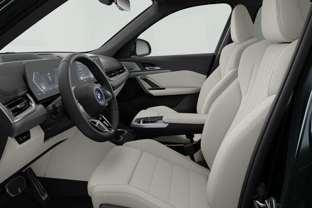 BMW iX1 xDrive30 Launch Edition Innovation Pack