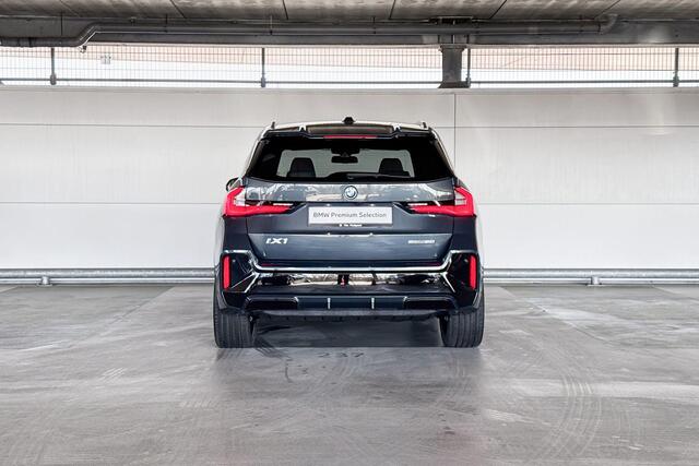 BMW iX1 eDrive20 67 kWh M Sport Edition