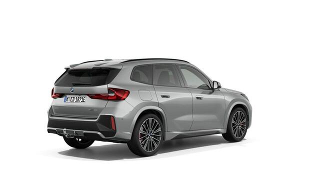 BMW iX1 eDrive20 | M Sportpakket Pro | Harman/Kardon | Panoramadak | Trekhaak