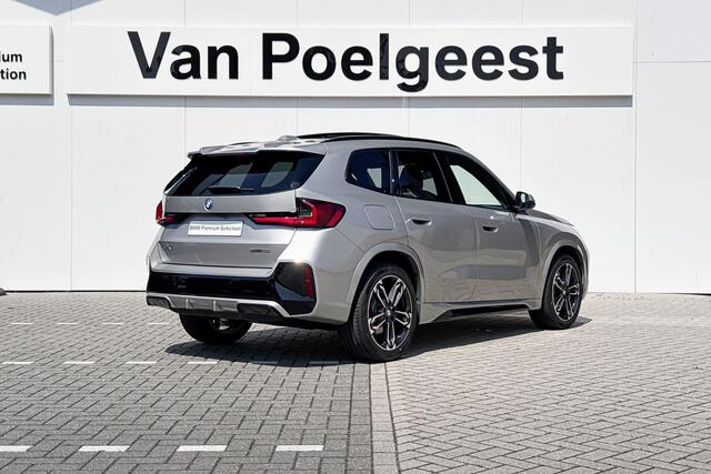 BMW iX1 eDrive20 | 67 kWh | M Sport | Panoramadak | Harman-Kardon | Premium Pack | Travel Pack |