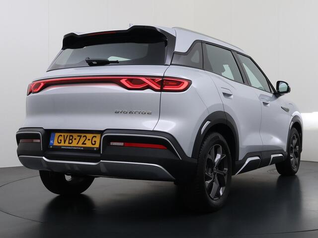 BYD ATTO 2 Boost 45 kWh VAN ¤ 31.900,- VOOR ¤ 27.877,- UW LENTEVOORDEELl: ¤4.023,-!| DIRECT LEVERBAAR | Volledige BYD Fabrieksgarantie t/m 11-2030 of 150.000 km | Stoel & Stuurverwarming | Adaptieve Cruise | 360° Camera | Panoramadak | Dodehoekassistent | Origineel 