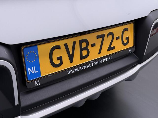 BYD ATTO 2 Boost 45 kWh VAN ¤ 31.900,- VOOR ¤ 27.877,- UW LENTEVOORDEELl: ¤4.023,-!| DIRECT LEVERBAAR | Volledige BYD Fabrieksgarantie t/m 11-2030 of 150.000 km | Stoel & Stuurverwarming | Adaptieve Cruise | 360° Camera | Panoramadak | Dodehoekassistent | Origineel 