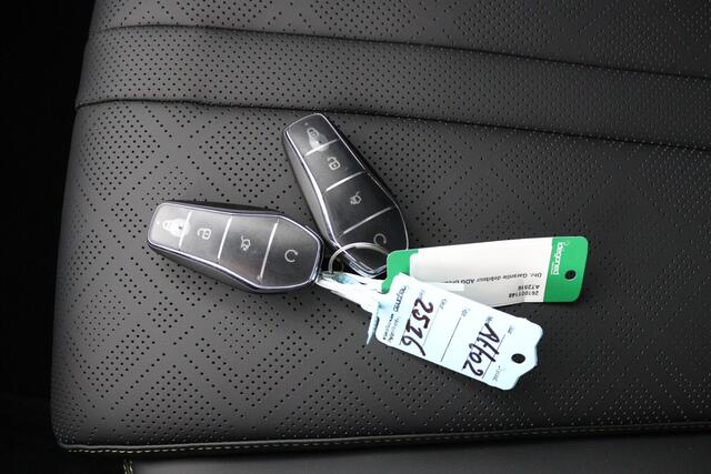 BYD ATTO 2 DM-i Active Nieuw | Apple Carplay | Navigatie | 360 graden camera | Midnight Blue