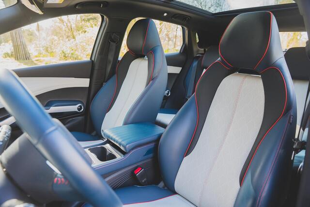 BYD Atto 3 Design 60 kWh PANO | 360 CAM | LEDER | CARPLAY | FULL OPTION