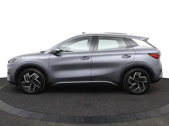 BYD Atto 3 Comfort 60 kWh | Panoramadak | 360 graden camera | Stoelverwarming |