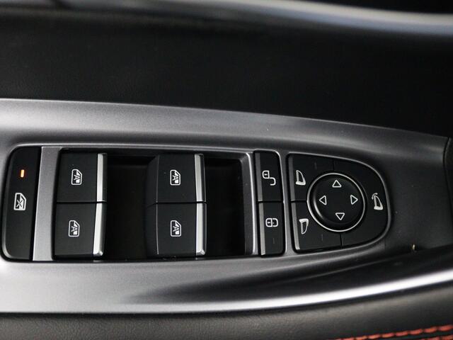 BYD Seal U 1.5 DM-i FWD Boost | Inclusief ¤ 3000,- ACTIE | 100% Nieuw & Origineel Nederlands | 80 KM Elektrisch bereik