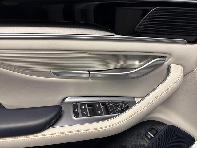 BYD Seal U Comfort 71.8 kWh | 420 KM WLTP | 1300 KG Trekgewicht | 360° Camera | Stoelverwarming | Panoramisch Schuif Dak | Elektrische Stoelen |