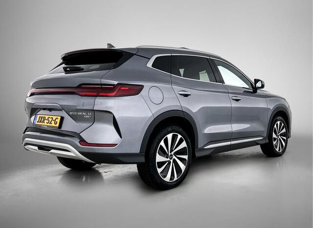 BYD Seal U 1.5 T DM-i AWD Design | HUD | 19" LMV | 1300 KG Trekgewicht |
