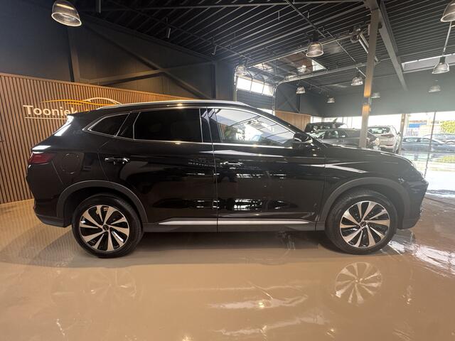 BYD Seal U PHEV DM-I Boost 1.5 DM-i FWD Boost 218 pk Panorama Leder interieur . El achterklep, Navigatie Draaibaar touchscreen .