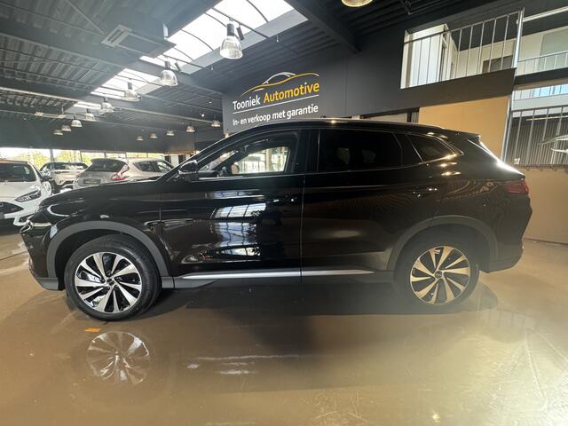 BYD Seal U PHEV DM-I Boost 1.5 DM-i FWD Boost 218 pk Panorama Leder interieur . El achterklep, Navigatie Draaibaar touchscreen .