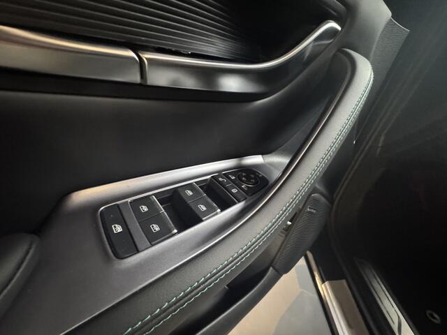 BYD Seal U PHEV DM-I Boost 1.5 DM-i FWD Boost 218 pk Panorama Leder interieur . El achterklep, Navigatie Draaibaar touchscreen .