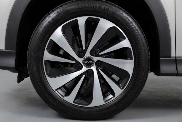 BYD Seal U 1.5 DM-i FWD Boost Pano l 360 Camera l HUD l Leder l NIEUW!