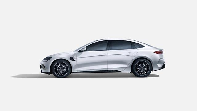 BYD Seal Business RWD 61.4 kWh NIEUW / 460 km / 1000 kg trekgewicht/ Apple Carplay en Android auto