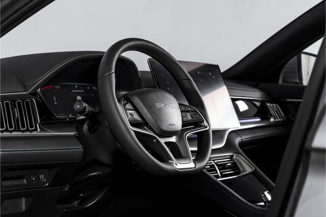 BYD Seal U 1.5 DM-i FWD Boost | Plug-In | S/K-Panodak | 360 Camera | App connect | Adapt. Cruise | Elek. Klep | Infinity audio | 19" | 2348