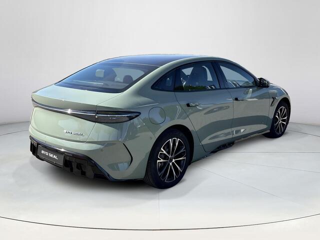 BYD Seal Business RWD 61.4 kWh | Shadow Green | WLTP 460 KM Actieradius | Direct Leverbaar |