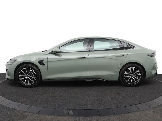 BYD Seal Business RWD 61.4 kWh Direct leverbaar | 360° camera | Panoramadak | Stoelverwarming en -ventilatie |