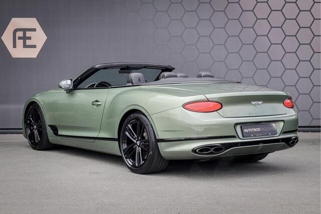 Bentley CONTINENTAL GTC 4.0 V8 | ALPINE GREEN | NEW BENTLEY SERVICE | SPORTUITLAAT | NEKVERWARMING | STUURWIELVERWARMING | STOELKOELING/VERWARMING | STOELMASSAGE | BLACK SPECIFICATION | APPLE CARPLAY | DAB | WARMTEWEREND GLAS | KEYLESS ENTRY/START | ETC.