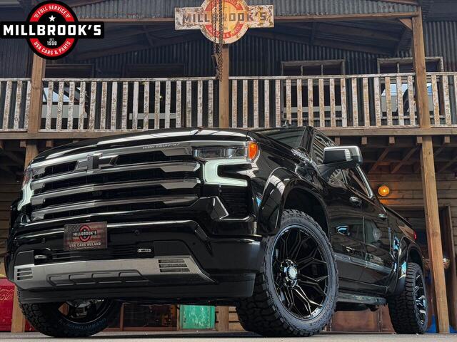 Chevrolet SILVERADO High Country, Widebody, 4Play velgen, LPG, Bedcover in kleur, Adaptieve Cruise control,