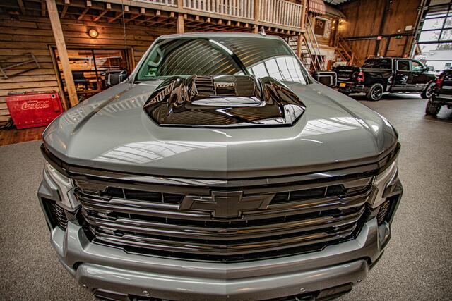 Chevrolet SILVERADO 6.2 V8 High country BPM VRIJ! | Widebody | Adaptief onderstel | Adaptieve Cruise | Huif | XD velgen |