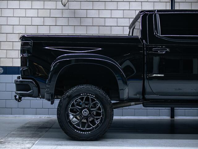 Chevrolet SILVERADO High Country 3.0L Duramax | 6" Liftkit | Widebody