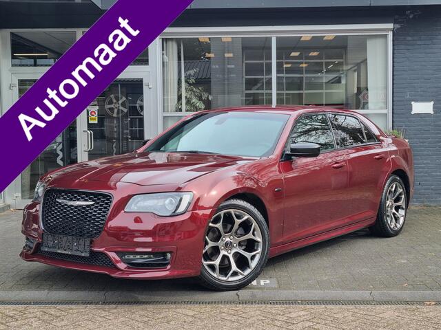 Chrysler 300C 3.6 V6 Bourgundy / LEDER / STOELVERW. / BEATS AUDIO / CLIMA /