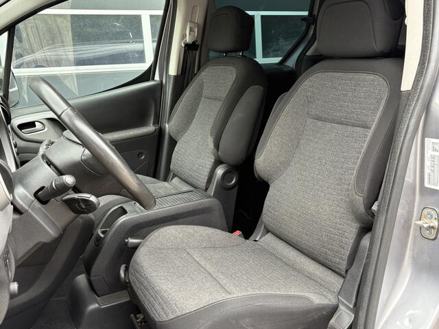 Citroen BERLINGO Multispace 1.2 PureTech Shine | Navi | Carplay | Camera | Cruise & Climate Control | Trekhaak | All Season | Interesse? Bel of App naar: 06 30 51 05 90