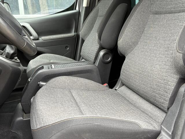 Citroen BERLINGO Multispace 1.2 PureTech Shine | Navi | Carplay | Camera | Cruise & Climate Control | Trekhaak | All Season | Interesse? Bel of App naar: 06 30 51 05 90
