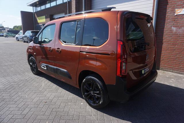 Citroen BERLINGO 1.2 PURETECH 131PK AUTOMAAT SHINE LUXE 5P 5STOELEN DEC 2021 CAMERA NAVI ANDROID/APPLECARPLAY AIRCO CRUISECONTROL BLUETOOTH PARKEERSENSOREN RIJSTROOKSENSOR 16INCH LMV 2X SCHUIFDEUR