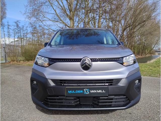 Citroen BERLINGO L1 1.5 BlueHDi 130pk EAT8 AUTOMAAT | Houten afwerking laadruimte | Multimedia | Apple Carplay | Android Auto | NAVI | Achteruitrijcamera | Parkeersensoren achter | Bestuurdersstoel comfort | Keyless Entry | Climate control | 16 inch zwarte velgen | Trekha