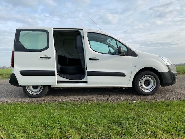 Citroen BERLINGO 1.6 BlueHDI 75 Club 98.000 km!/ airco/cv/2018